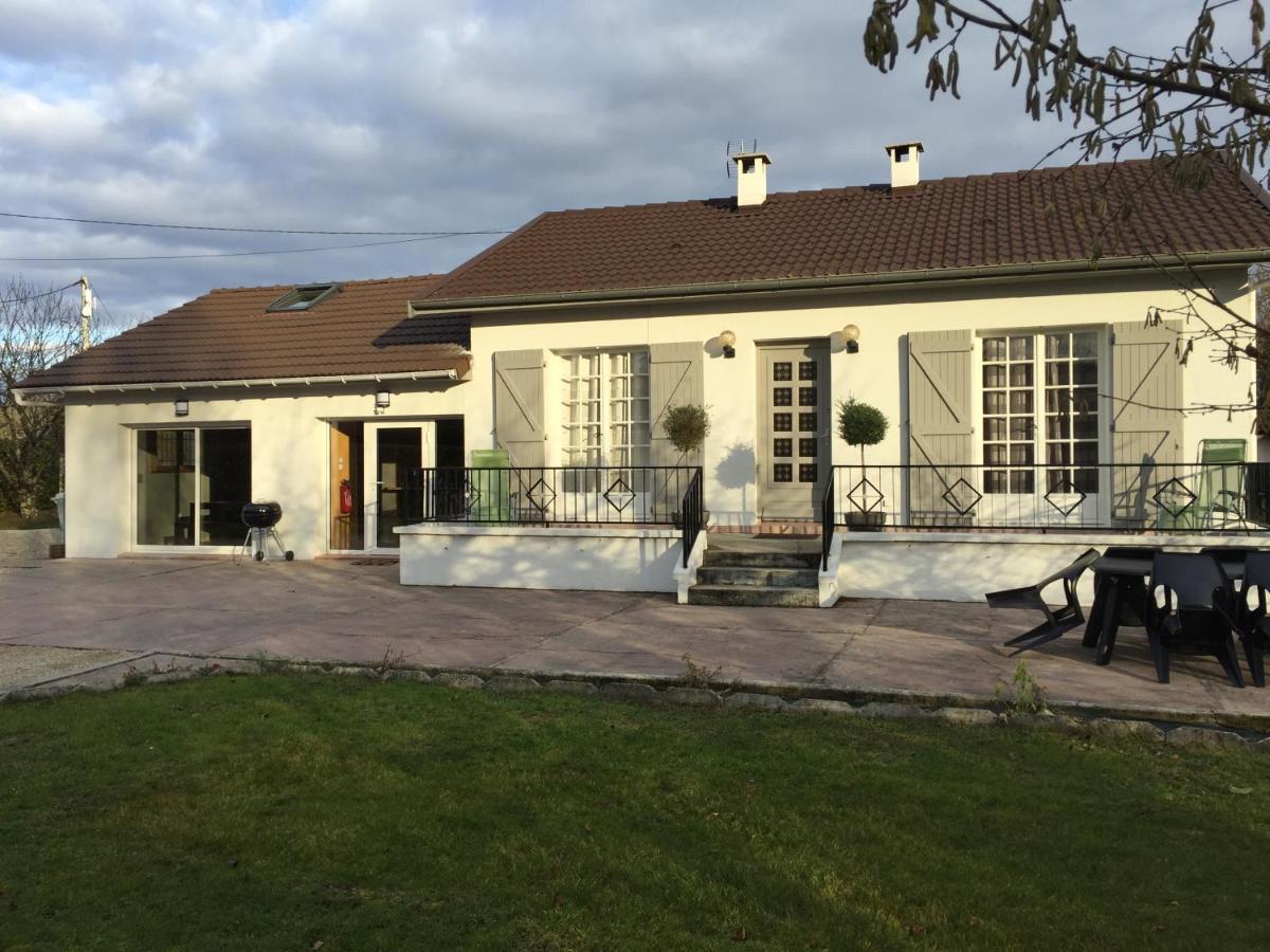 Les Villas Du Domaine De Suzel Vignieu Bagian luar foto