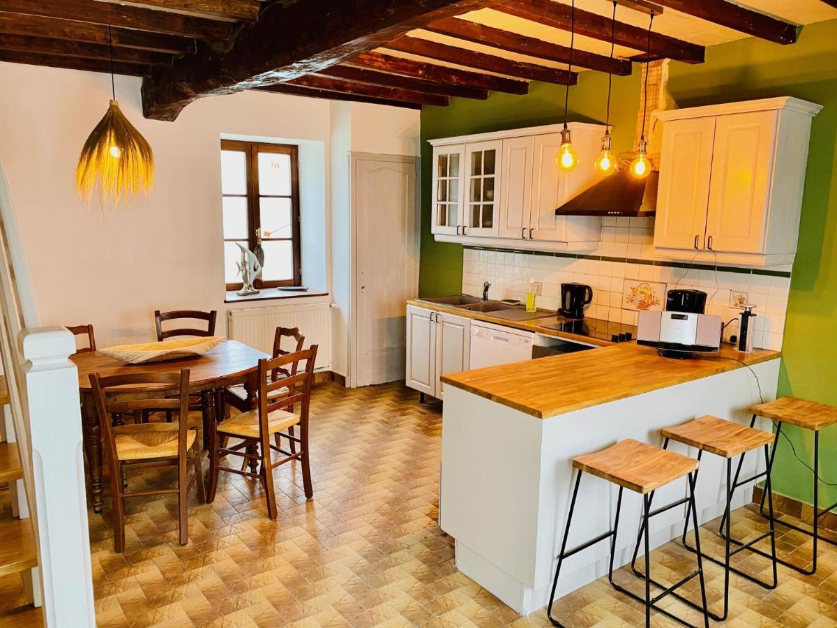 Les Villas Du Domaine De Suzel Vignieu Bagian luar foto
