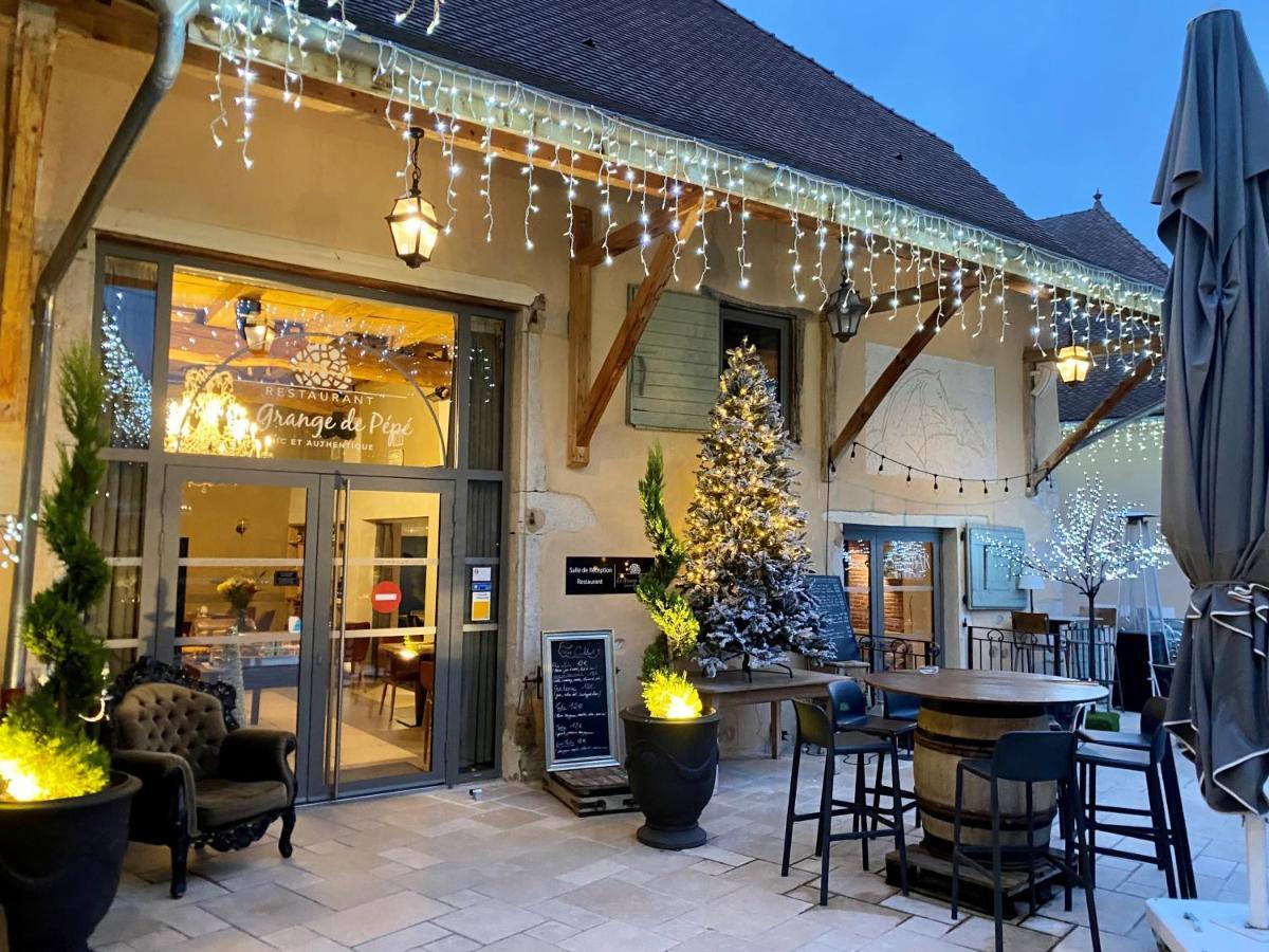 Les Villas Du Domaine De Suzel Vignieu Bagian luar foto