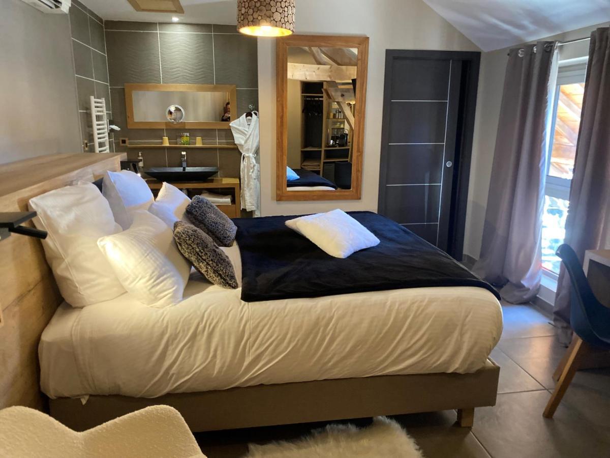 Les Villas Du Domaine De Suzel Vignieu Bagian luar foto