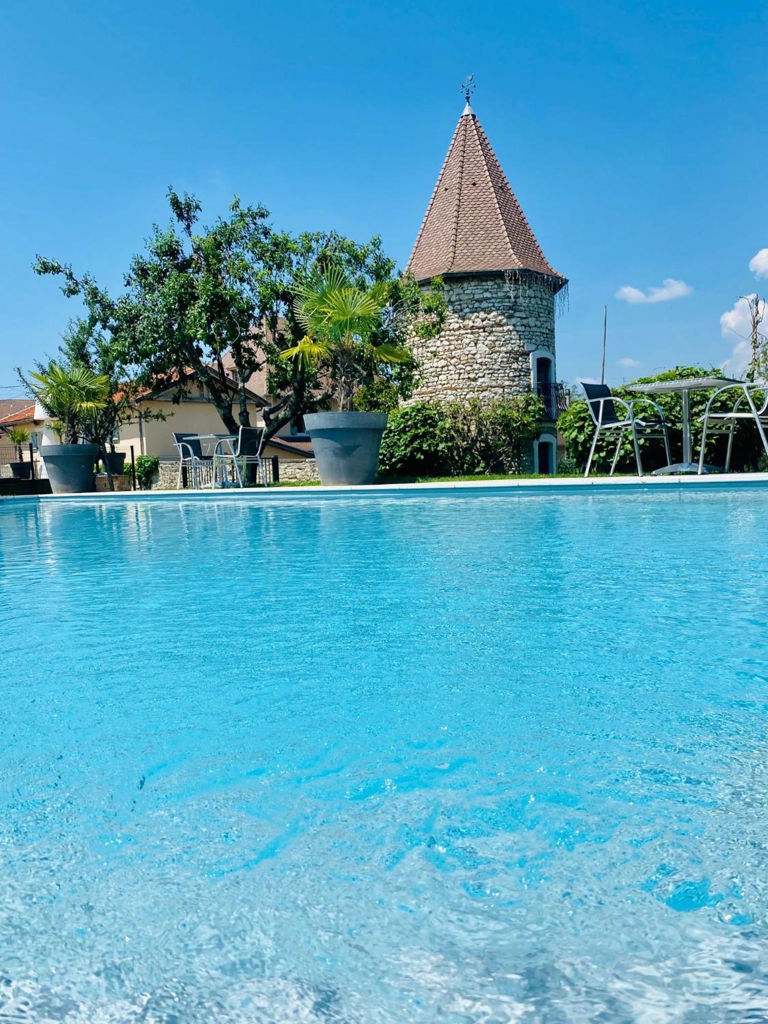 Les Villas Du Domaine De Suzel Vignieu Bagian luar foto